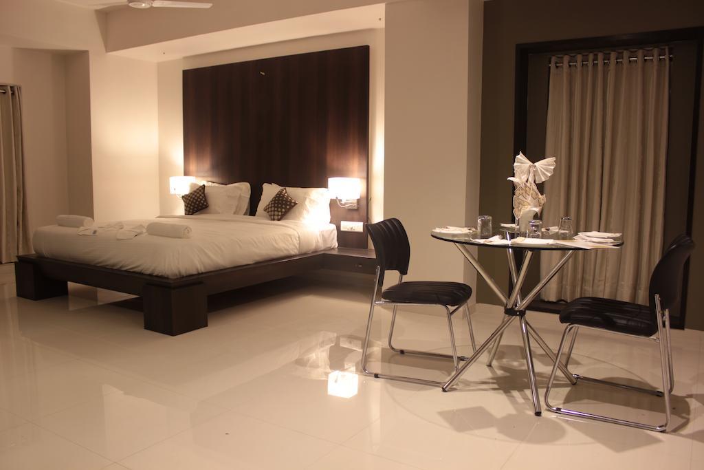 Hotel Magnum Inn Junagadh Chambre photo