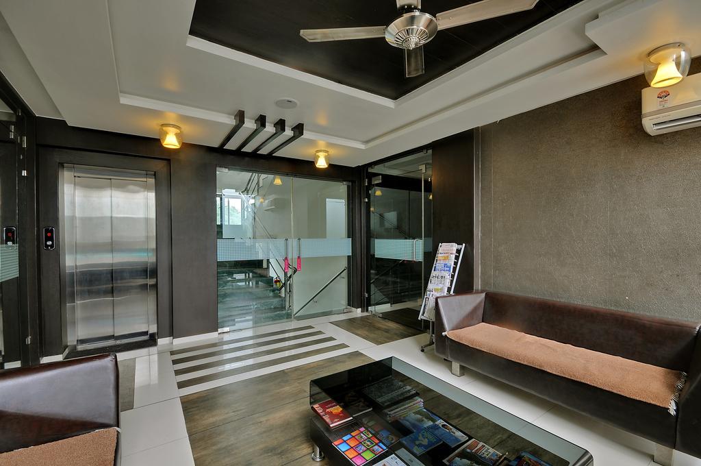 Hotel Magnum Inn Junagadh Extérieur photo