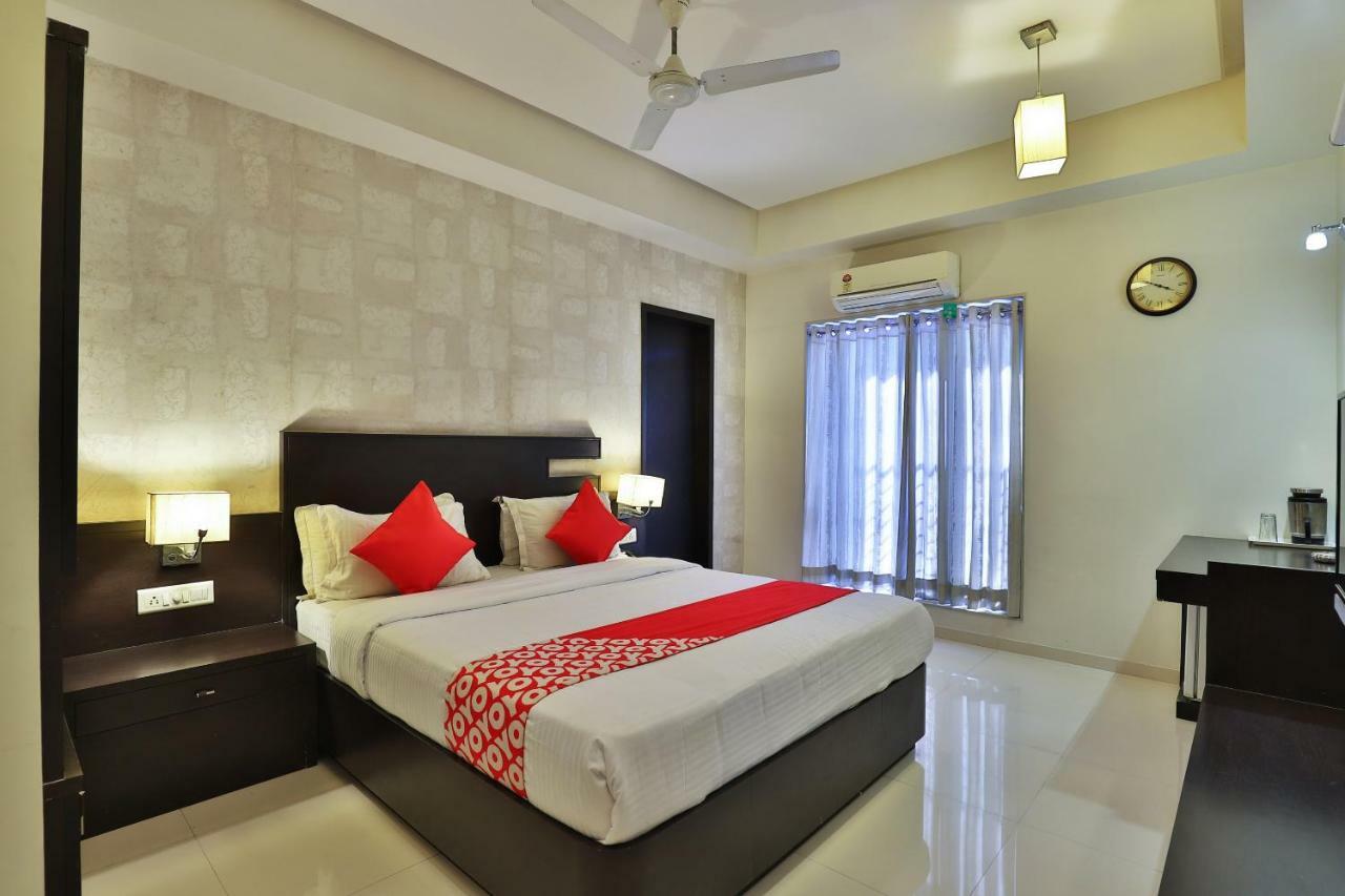 Hotel Magnum Inn Junagadh Extérieur photo